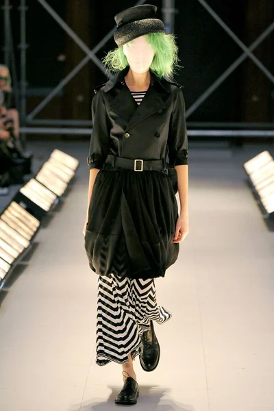 Look 49